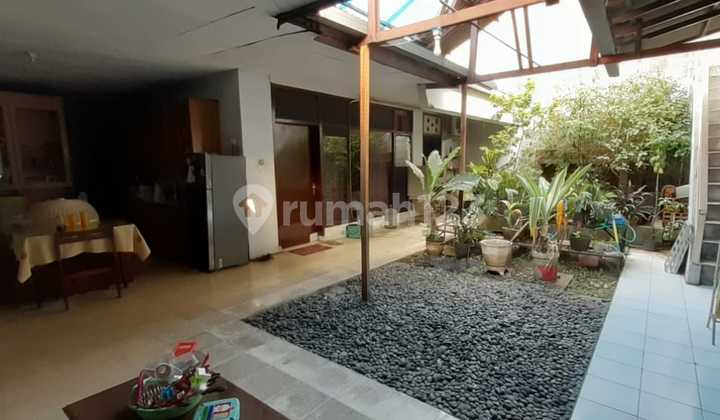 Dijual Rumah Strategis Kelapa Dua Kebon Jeruk - Lt 390 M², Bebas Banjir