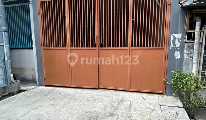 Rumah Murah Lokasi Strategis Ketapang - Dekat Gajah Mada & Pusat Kota Rumah Murah Lokasi Strategis Ketapang - Dekat Gajah Mada & Pusat Kota