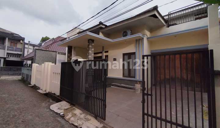 Rumah Mewah Luas 225m² Di Panorama Alam Cilangkap - Siap Huni, 3 Kamar Tidur,shm Rumah Mewah Luas 225m² Di Panorama Alam Cilangkap - Siap Huni, 3 Kamar Tidur,shm