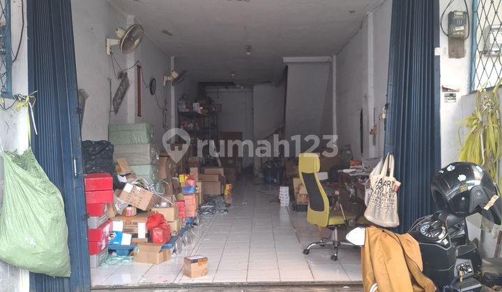 Rumah Modern 3,5 Lantai Model Ruko Di Mangga Besar – Strategis, Akses Jalan Raya 5 Menit Jalan Kaki