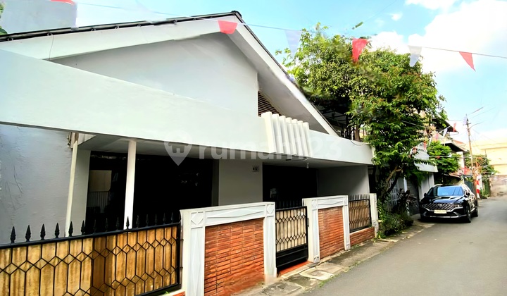 Rumah Siap Huni di Patal Senayan