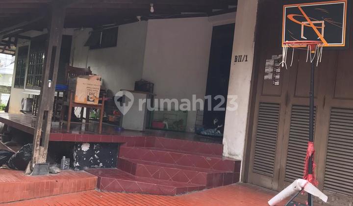 Rumah Luas Dan Asri Di Bintaro Sek.1 2