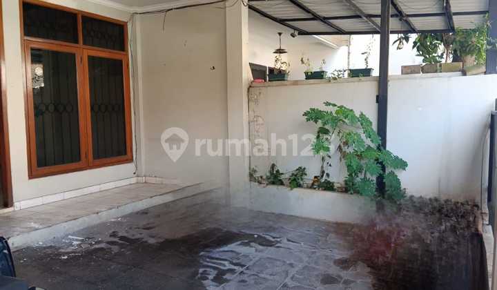 House With 2.5 Floors in Pondok Pinang Mas 2