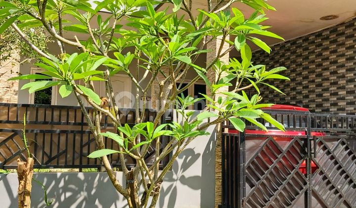 Rumah Hook Siap Huni di Serpong Utara. Rumah Hook Siap Huni di Serpong Utara.