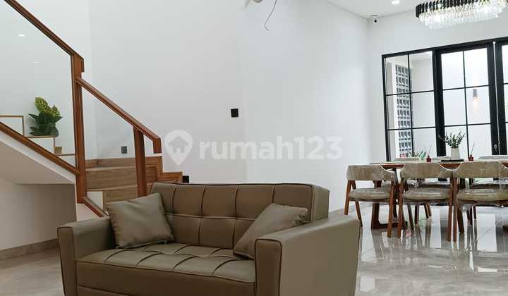 Rumah Premium Baru & Smart Home siap huni di BSD