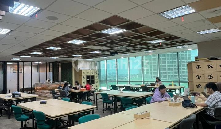 Dijual Cepat Space Office Lippo St. Moritz, Jakarta Barat  2