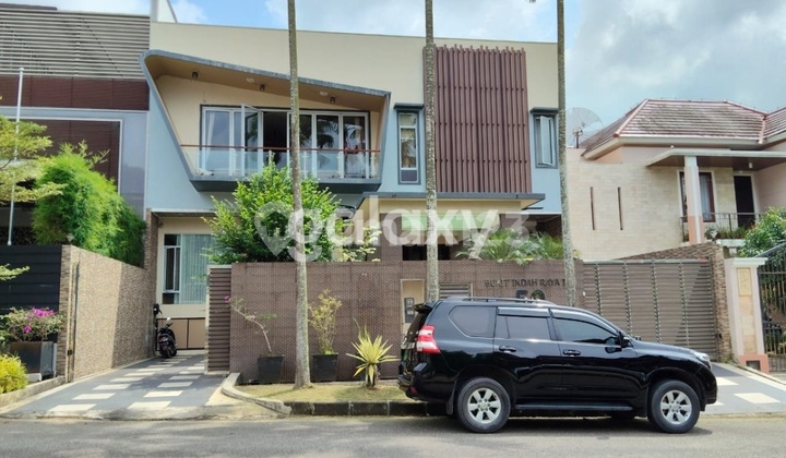 Dijual Rumah Mewah 2 Lantai – Sukajadi, Batam (belakang Golf)