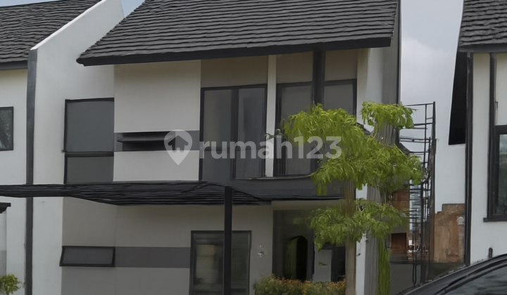 Dijual Rumah Hook Tengah – Royal Vasa, Batam Dijual Rumah Hook Tengah – Royal Vasa, Batam