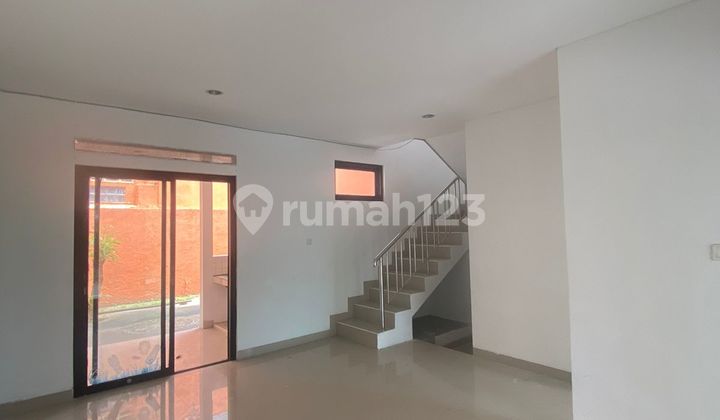 2-Story House in a Safe Environment with One Gate System, Freehold Title