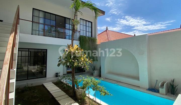 Villa For Sale Near Beach in the Heart of Sanur Villa For Sale Near Beach in the Heart of Sanur