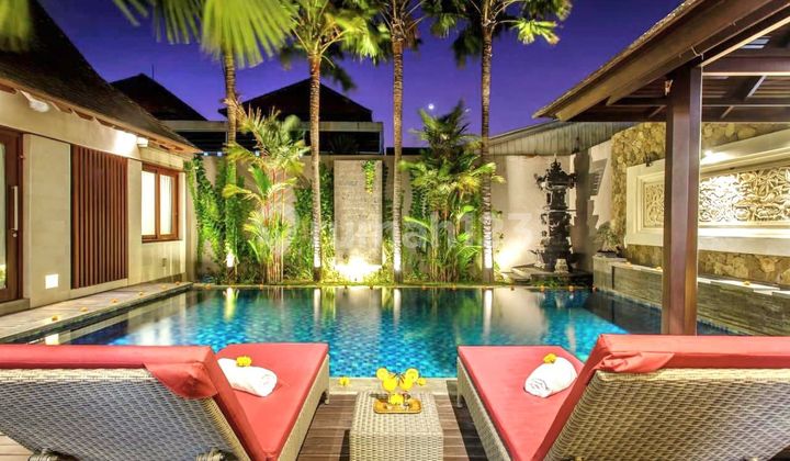 For Sale 4 BR Villa in Tukad Badung, Strategic Location