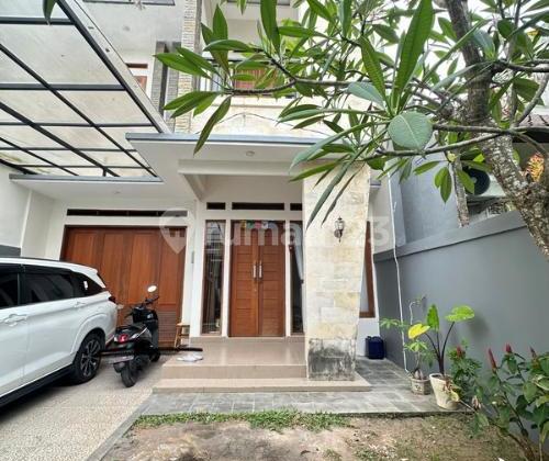 Dijual Rumah Lingkungan Elit Tukad Balian