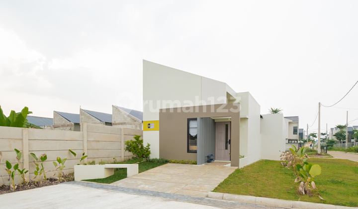 Serene Home Strategic Location with Toll Road Access