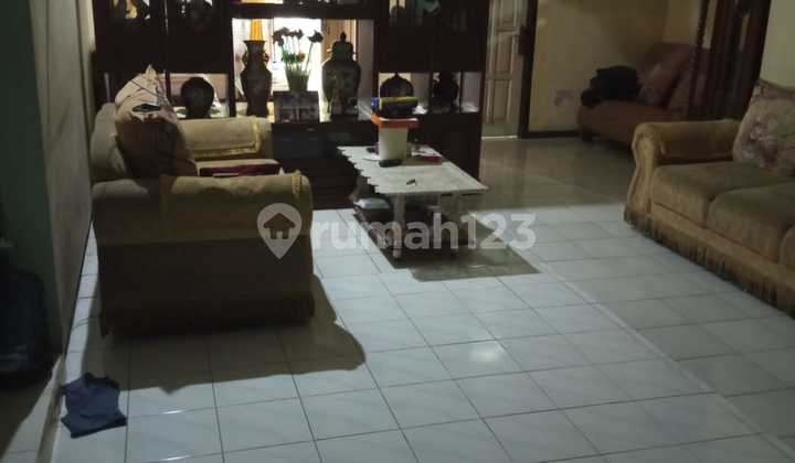 2-Story SHM House in Griya Kebraon, Close to Toll Road Access 2