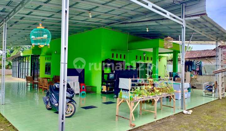 House and Mangunsari Sejuk Clinic Business 2