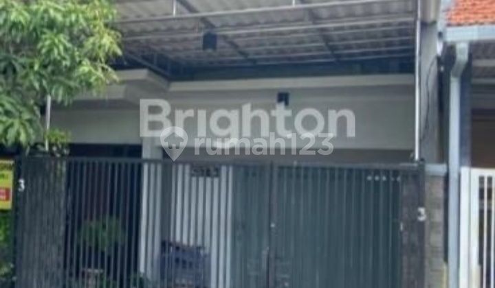 Rumah Yang Siap Huni Asri Sangat Cocok Untuk Keluarga Terletak Di Kutisari Indah Dekat Univ Petra Rumah Yang Siap Huni Asri Sangat Cocok Untuk Keluarga Terletak Di Kutisari Indah Dekat Univ Petra