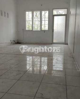 2-Story Shop House Ready for Use Located at 0 Jalan Raya Kembar Gayungsari Barat, Near Ketintang, Kebonsari Menanggal 2