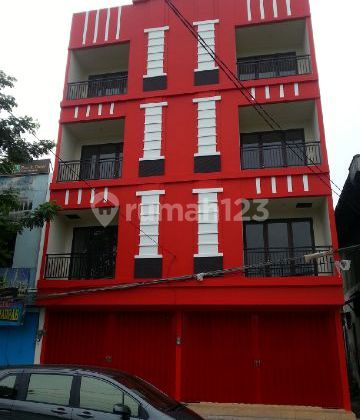 Ruko Bagus dengan Lokasi Strategis 4 LT Cocok untuk Kantor, Ekspedisi,