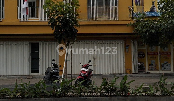 Ruko Bagus Dan Elegant 2 Lt Siap Pakai Sangat Cocok Untuk Bisnis Kantor, Klinik, Salon, Apotik, Resto Disamping Rs Mata Ketintang