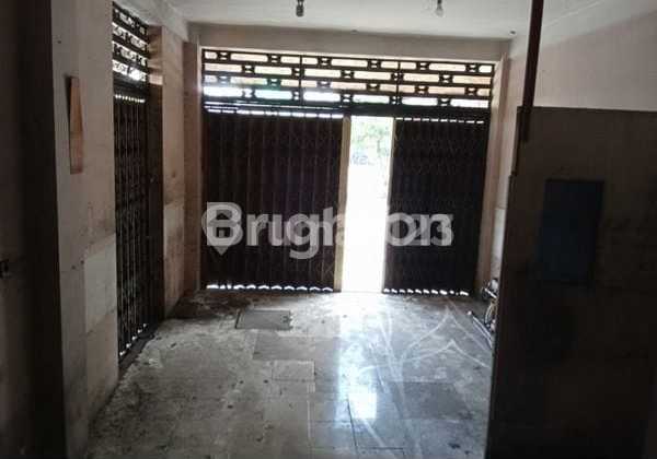 3-Story Ready-to-Use Shop House Suitable for Office, Shipping, Pharmacy, Cafe, DPA, etc., Kenjeran Near Kenjeran Beach, Kapas Krampung, Simokerto, Kapasan, Kedung Cowek 3-Story Ready-to-Use Shop House Suitable for Office, Shipping, Pharmacy, Cafe, DPA, etc., Kenjeran Near Kenjeran Beach, Kapas Krampung, Simokerto, Kapasan, Kedung Cowek