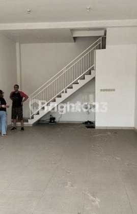 Ruko 2 Lt Siap Pakai Sudah Renovasi Total Sangat Cocok Untuk Kantor, Ekspedisi, Cafe , Apotik, Klinik Dll Di Simokerto Dekat Sidotopo, Simolawang, Kapasan, Kenjeran, Perak