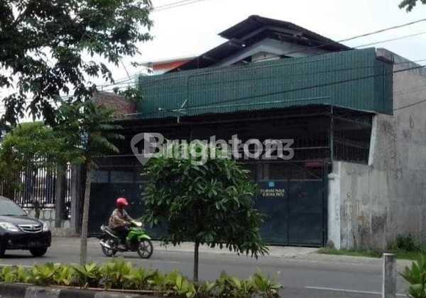 2-Story Shophouse Ready for Use in a Strategic and Busy Area, Suitable for Offices, Courier Services, Doctor's Practices, Cafes, etc. Located in Kenjeran near Kapasan, Simokerto, Kapas Krampung, Kedungcowek. 1
