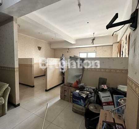 3-Storey Shop House Ready to Use in Strategic Si Kertajaya Area 2