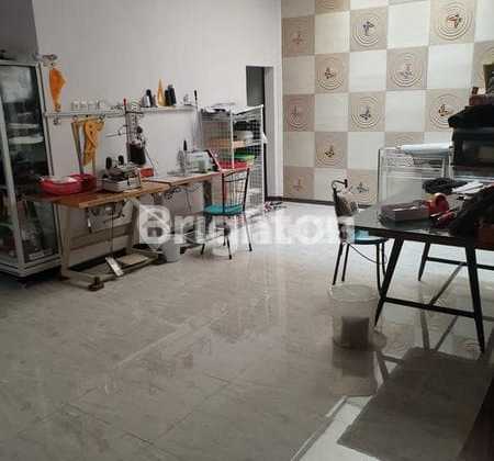 Rumah Yang Asri Siap Huni Sangat Cocok Untuk Keluarga Di Kutisari Indah Utara Dekat Dengan Univ Petra 2