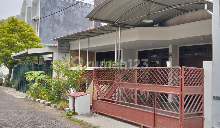 2-Storey Ready-to-Live House in Manyar Tirtoasri 2-Storey Ready-to-Live House in Manyar Tirtoasri