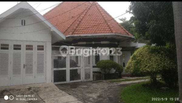 Hunian Klasik Diderah Komersil Posisi Hook Cocok Untuk Investasi/ Bisnis Di Wr Supratman Dekat Jl Kartini, Imam Bonjol, Raya Darmo, Diponegoro Hunian Klasik Diderah Komersil Posisi Hook Cocok Untuk Investasi/ Bisnis Di Wr Supratman Dekat Jl Kartini, Imam Bonjol, Raya Darmo, Diponegoro