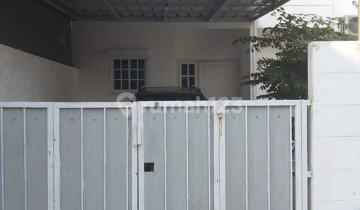 Dijual Cepat Rumah Gandeng 2 Minimalis 2