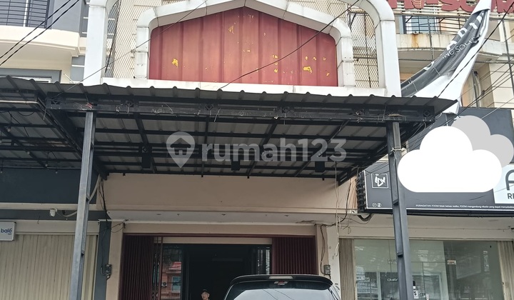 Di Sewa Ruko 3 Lantai Secepatnya di Harapan Indah Bekasi Barat Di Sewa Ruko 3 Lantai Secepatnya di Harapan Indah Bekasi Barat