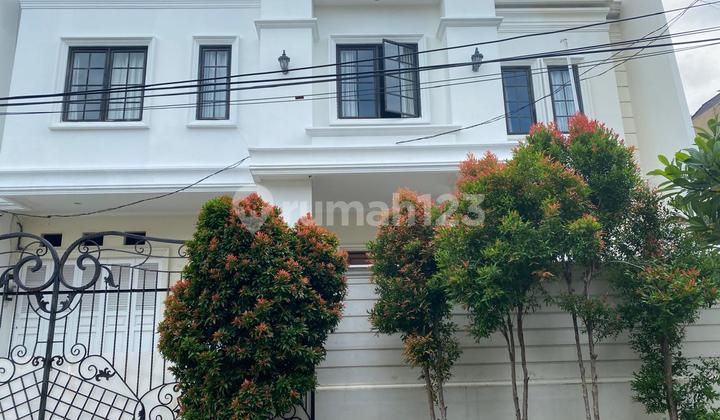 Di Jual Rumah Mewah Pulomas Jakarta Timur 2