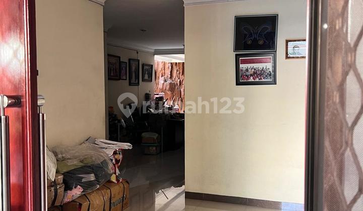 Dijual Rumah Bagus Tingkat 2  2
