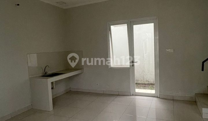 Dijual Cepat Rumah di Sumarecon Emerald Karawang 2