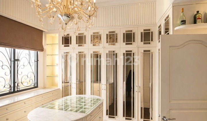 Jual Rumah Mewah di Palmerah Jakarta Barat Jual Rumah Mewah di Palmerah Jakarta Barat