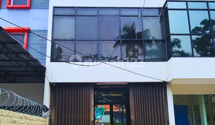 Ruko for Rent Facing Cideng Timur Main Road, Central Jakarta Ruko for Rent Facing Cideng Timur Main Road, Central Jakarta