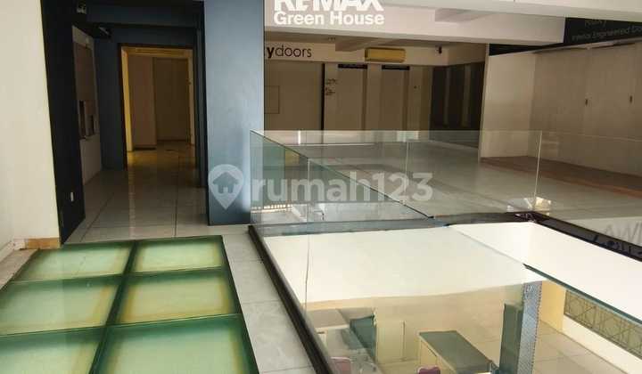 5-Storey Building for Rent on Tomang Raya