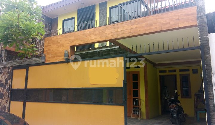 Strategic 2-Story House in Ulujami, Pesanggrahan 1