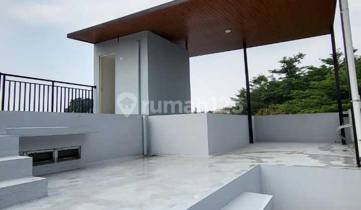 Di Jual Rumah 2 Lantai di Kebayoran Piazza Bintaro 2