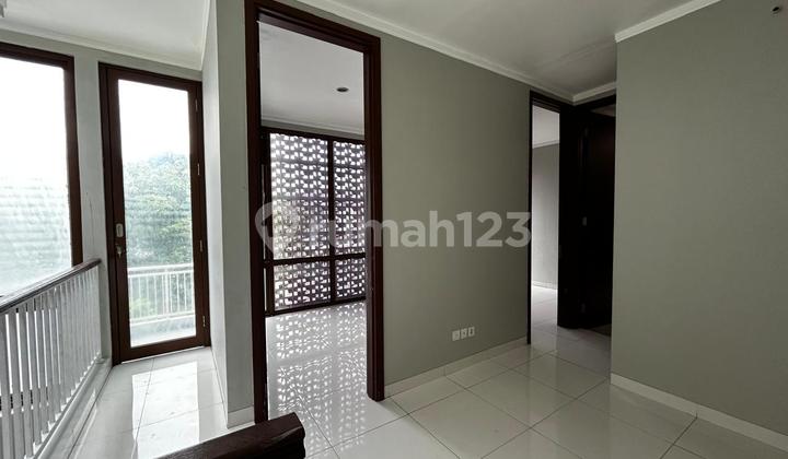 Nice 2-Story House at Discovery Residence Bintaro Nice 2-Story House at Discovery Residence Bintaro