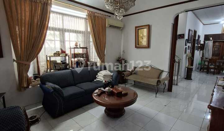 Rumah 2 Lantai Di Jl Wahyu Gandaria Selatan