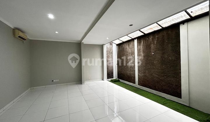 Nice 2-Story House at Discovery Residence Bintaro 2