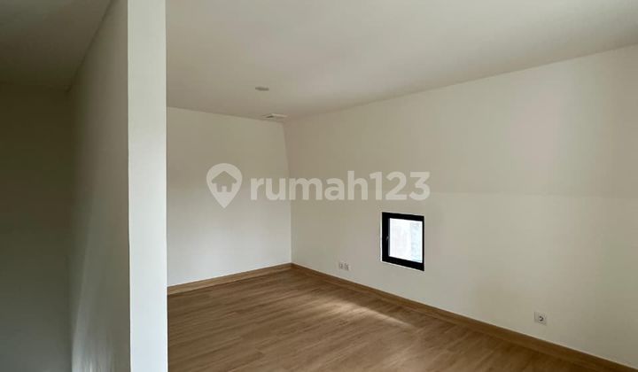 Nice 2-Story House in Citra Garden Bintaro 2