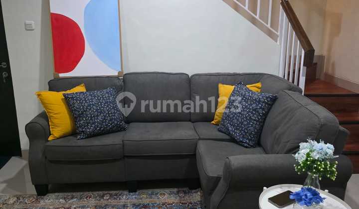 Rumah 2 Lantai Bagus di Bhuvana Bintaro Jaya 2