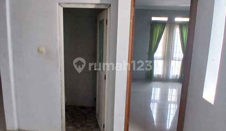 Single-Storey Houses in Sector 5, Bintaro Jaya