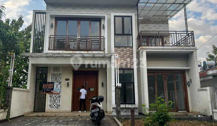 MURAH BANGET! Rumah Bagus 2 Lantai Sudah SHM Dengan View Pegunungan 