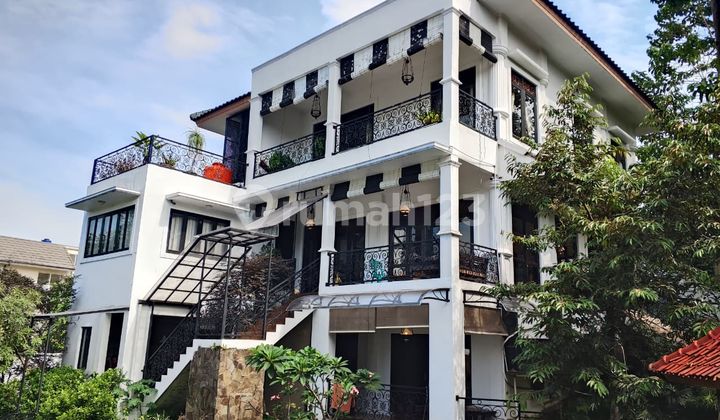 For Sale Luxury House/Villa with Mountain View in Sentul City