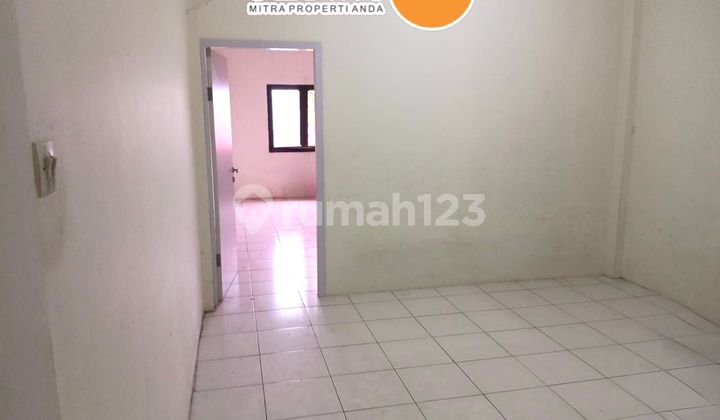 Strategic Shop House in Pluit Karang Barat, Facing the Main Road, Suitable for F&B