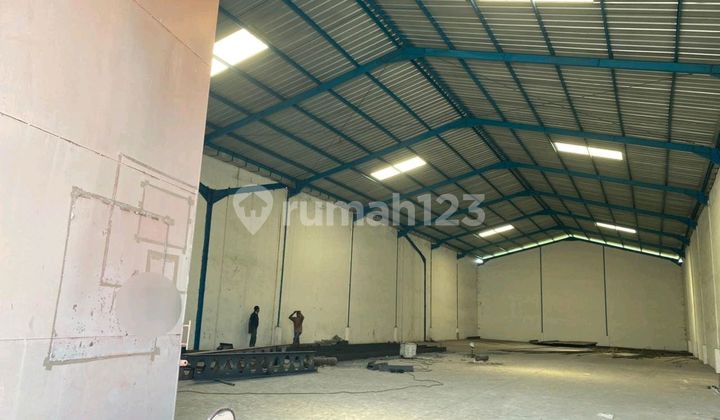 Gudang Siap Pakai Area Kepatihan Menganti Gresik